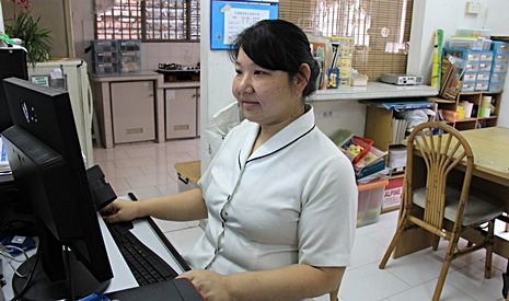 因為兩位孩子在北海慈濟幼兒園就讀，讓倪芳婷走入慈濟幼兒園這扇門。【攝影者：莊鞳勛】