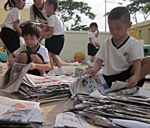 小朋友學習做資源分類，當一個環保小尖兵。【圖片提供：佛教慈濟幼兒園】