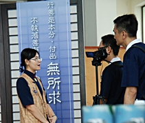 節目組協調楊麗嫻慈青學長分享這不僅是一場公演，也是真正能做到法入心、法入行的法會，大家將過程中所學習到的道理，落實在自己的生活中，進而影響自己的家人、同學以及朋友，讓更多人加入行善的行列。【攝影者：王維信】