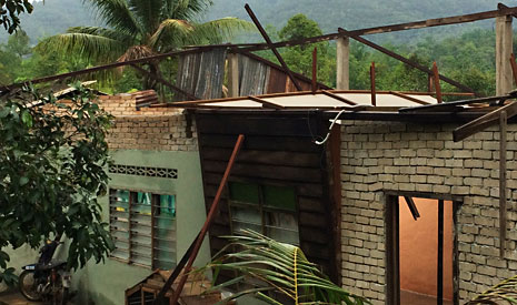 馬來西亞吉打州南部居林市附近的甘榜德臘（Kampung Terap），在2014年3月29日，下午約3時30分，發生罕見的龍捲風，造成30戶住家慘受破壞，慶幸沒有人命傷亡。【攝影者：莊智文（濟智）】
