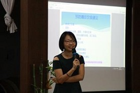 何秋怡講師畢業於馬來西亞國民大學，獲飲食治療學榮譽學位，目前擔任國家癌症中心的飲食治療師。【攝影者：張燕茹】